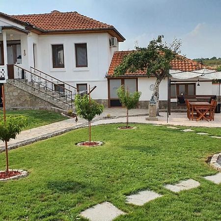 Guest House Eolea Biser Bagian luar foto
