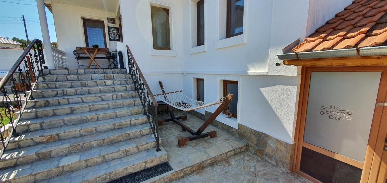 Guest House Eolea Biser Bagian luar foto