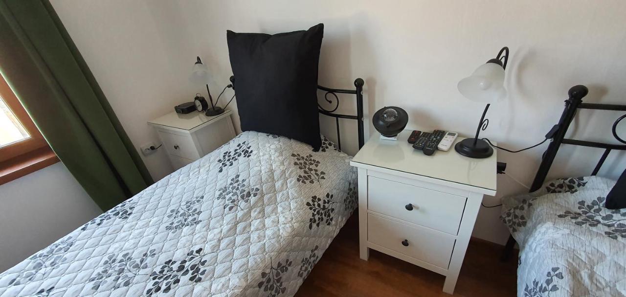 Guest House Eolea Biser Bagian luar foto
